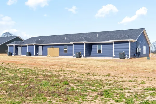 $1,195 | 9530 Russellville Road, Unit A, Guthrie, KY 42234