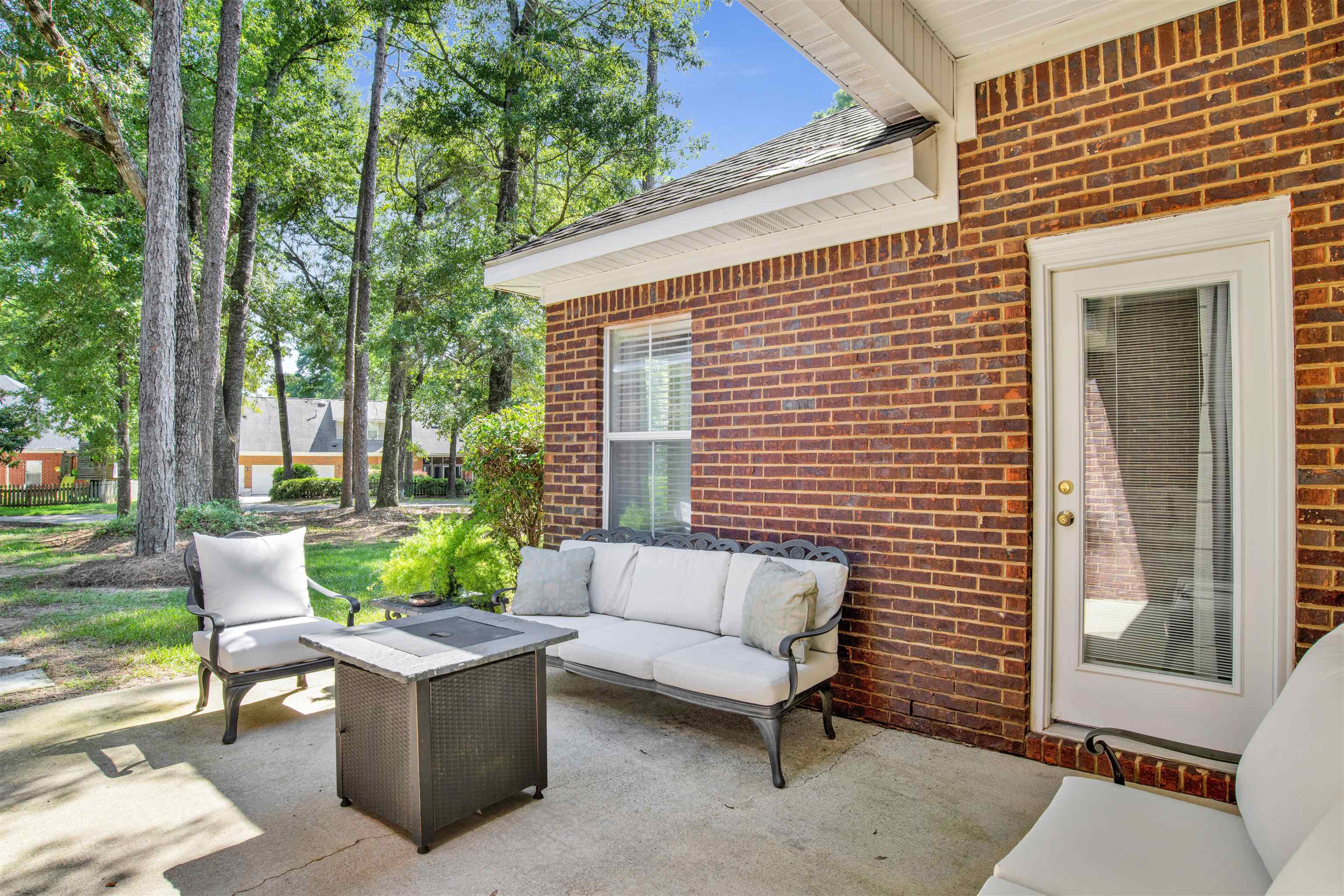 9426 Aspen Circle Daphne, AL 36527 - Photo 7 of 35 Patio