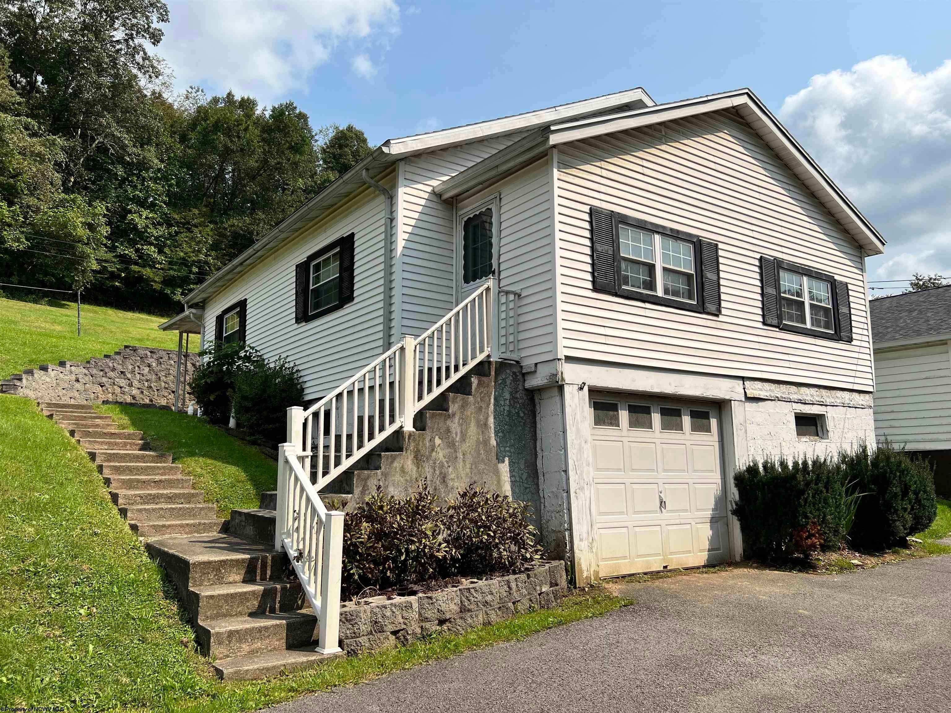 396 Helens Run Road Worthington, WV 26591 - Photo 1 of 25 Gallery Image 1