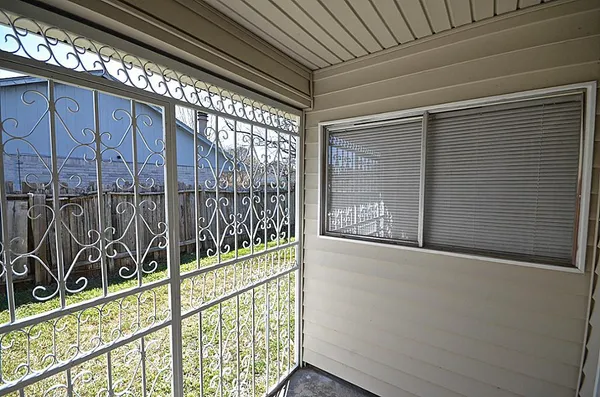 $1,800 | 10143 Towne Mist Drive, Sugar Land, TX 77498