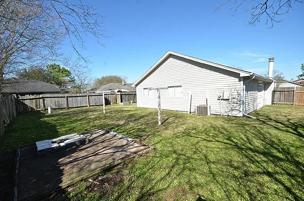 $1,800 | 10143 Towne Mist Drive, Sugar Land, TX 77498