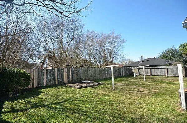 $1,800 | 10143 Towne Mist Drive, Sugar Land, TX 77498