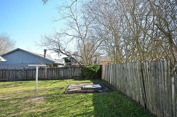 $1,800 | 10143 Towne Mist Drive, Sugar Land, TX 77498