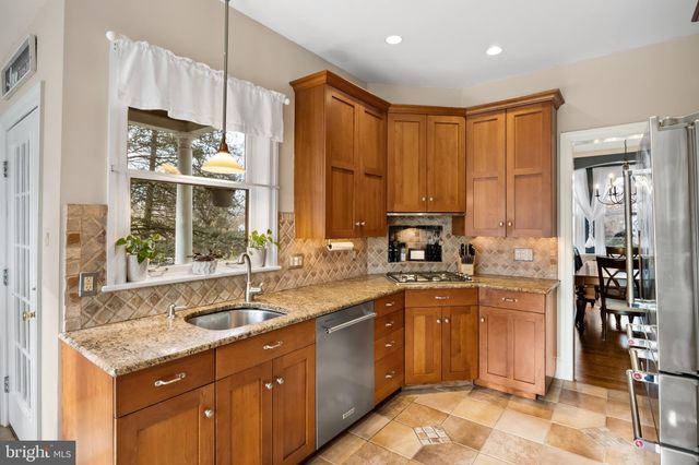 $625,000 | 204 Park Avenue, Riverton, NJ 08077