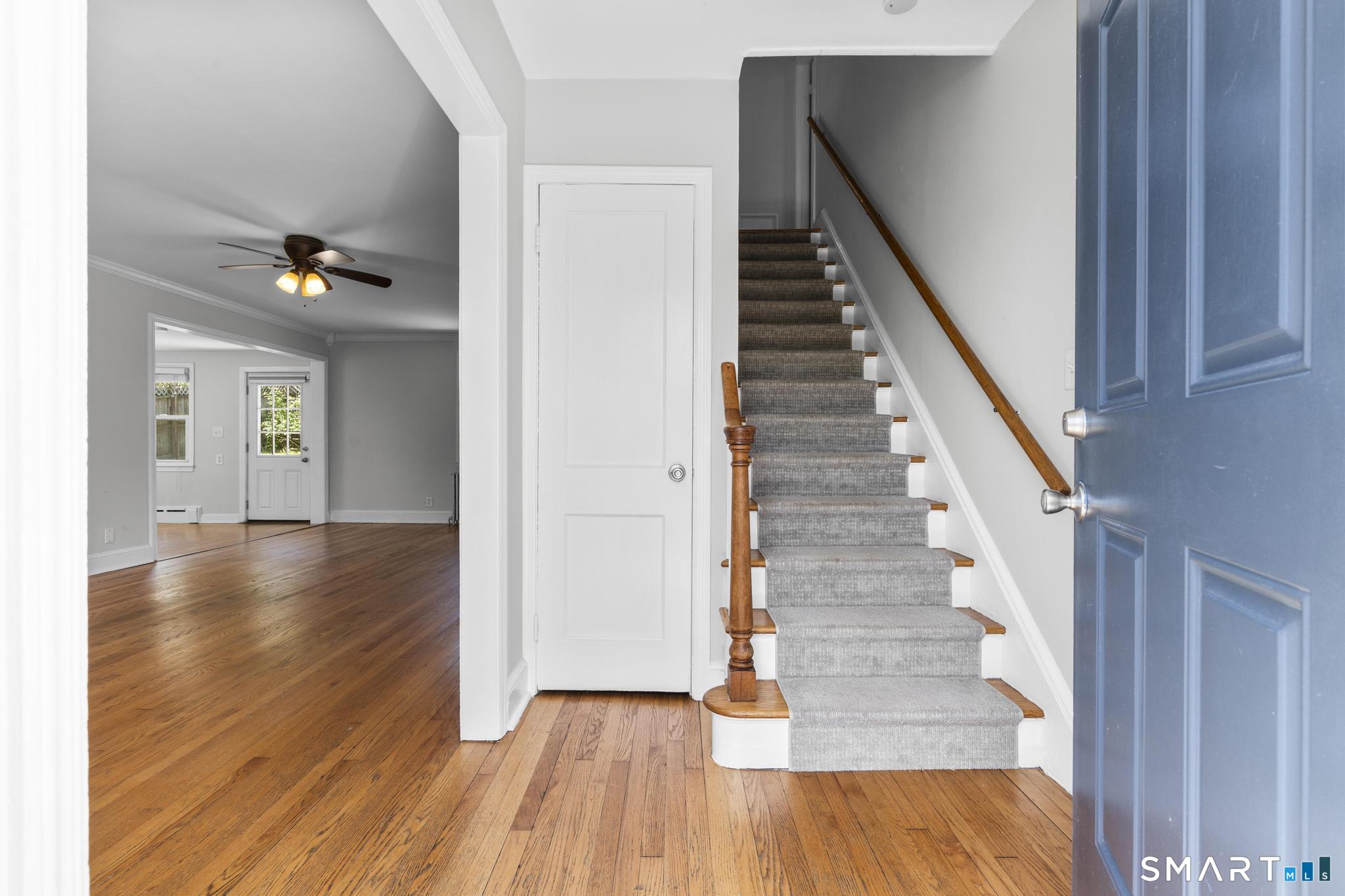 77 Round Hill Road Fairfield, CT 06824 - Photo 3 of 35