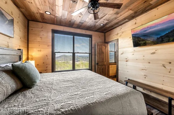 $2,050,000 | 2004 Thistle Thorn Trail, Sevierville, TN 37876