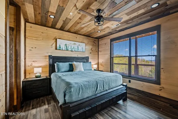 $2,050,000 | 2004 Thistle Thorn Trail, Sevierville, TN 37876