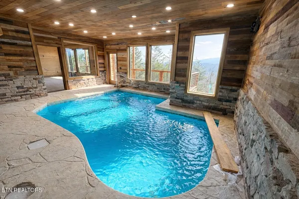 $2,050,000 | 2004 Thistle Thorn Trail, Sevierville, TN 37876