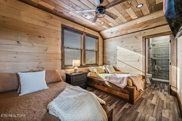 $2,050,000 | 2004 Thistle Thorn Trail, Sevierville, TN 37876