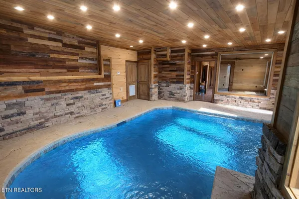 $2,050,000 | 2004 Thistle Thorn Trail, Sevierville, TN 37876