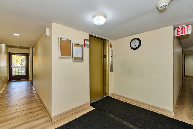 $155,000 | 8541 Lotus Avenue, Unit 712, Skokie, IL 60077