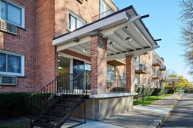 $155,000 | 8541 Lotus Avenue, Unit 712, Skokie, IL 60077