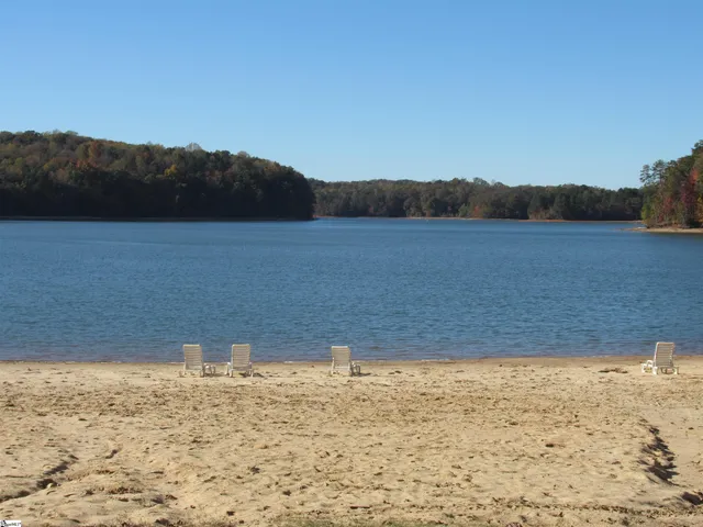 $18,900 | 107 North Foxglove Road, Westminster, SC 29693