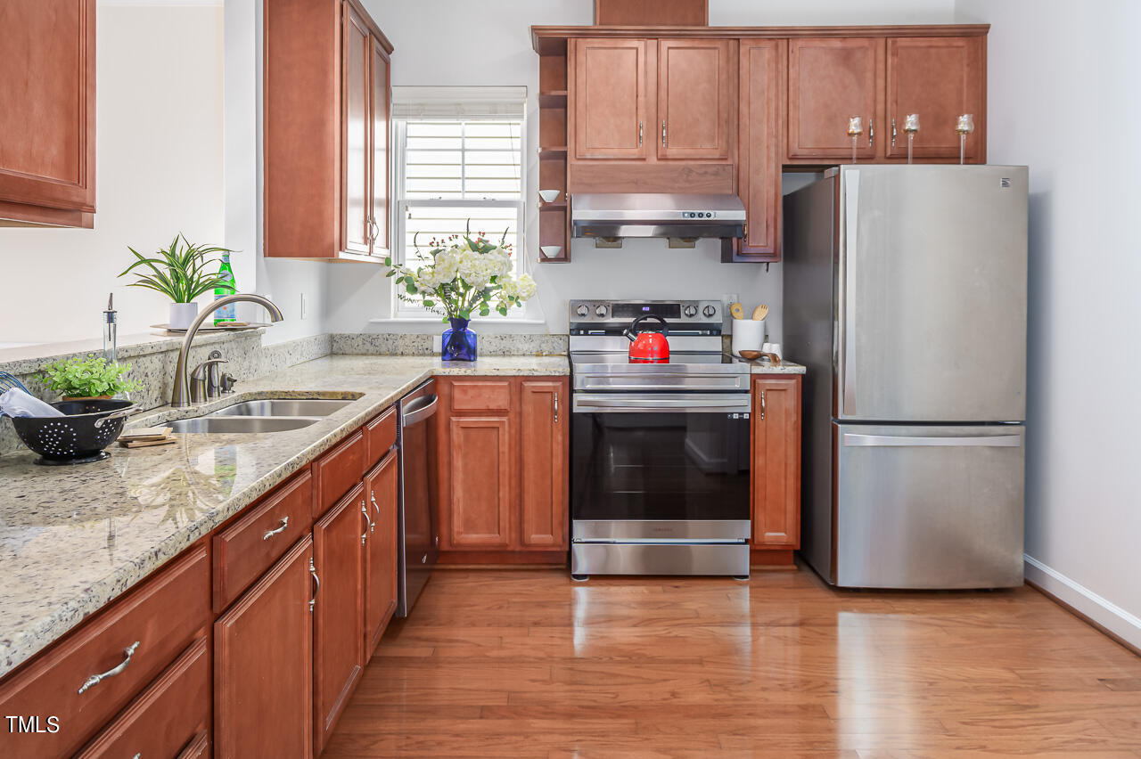 3837 Cumberland Pond Road Raleigh, NC 27606 - Photo 5 of 37 stainless appliances