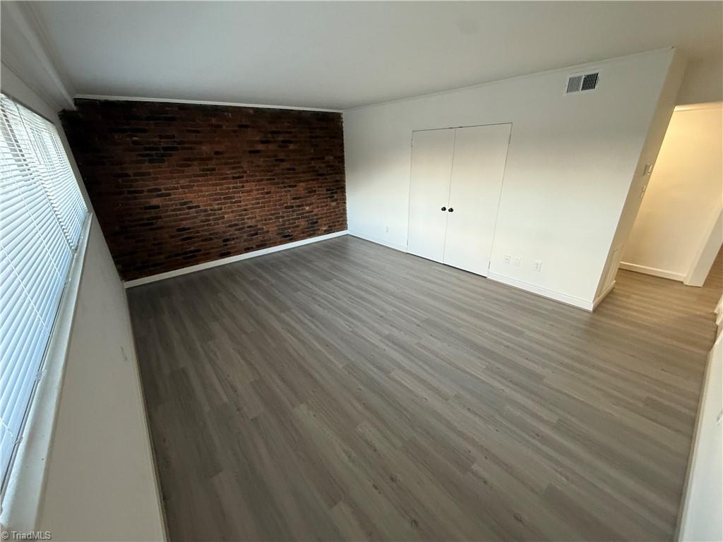 222 North Hawthorne Road, Unit B Winston-Salem, NC 27104 - Photo 3 of 10