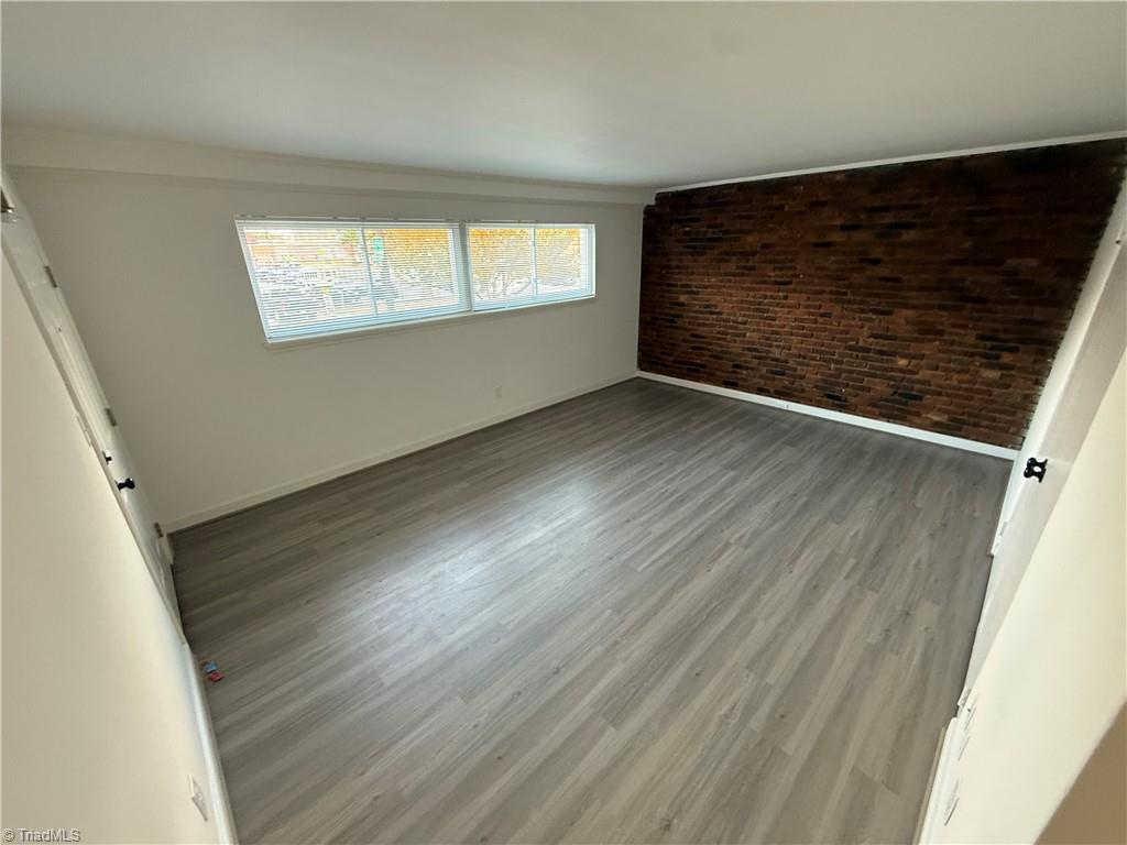 222 North Hawthorne Road, Unit B Winston-Salem, NC 27104 - Photo 4 of 10