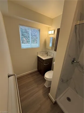 $925 | 222 North Hawthorne Road, Unit B, Winston-Salem, NC 27104