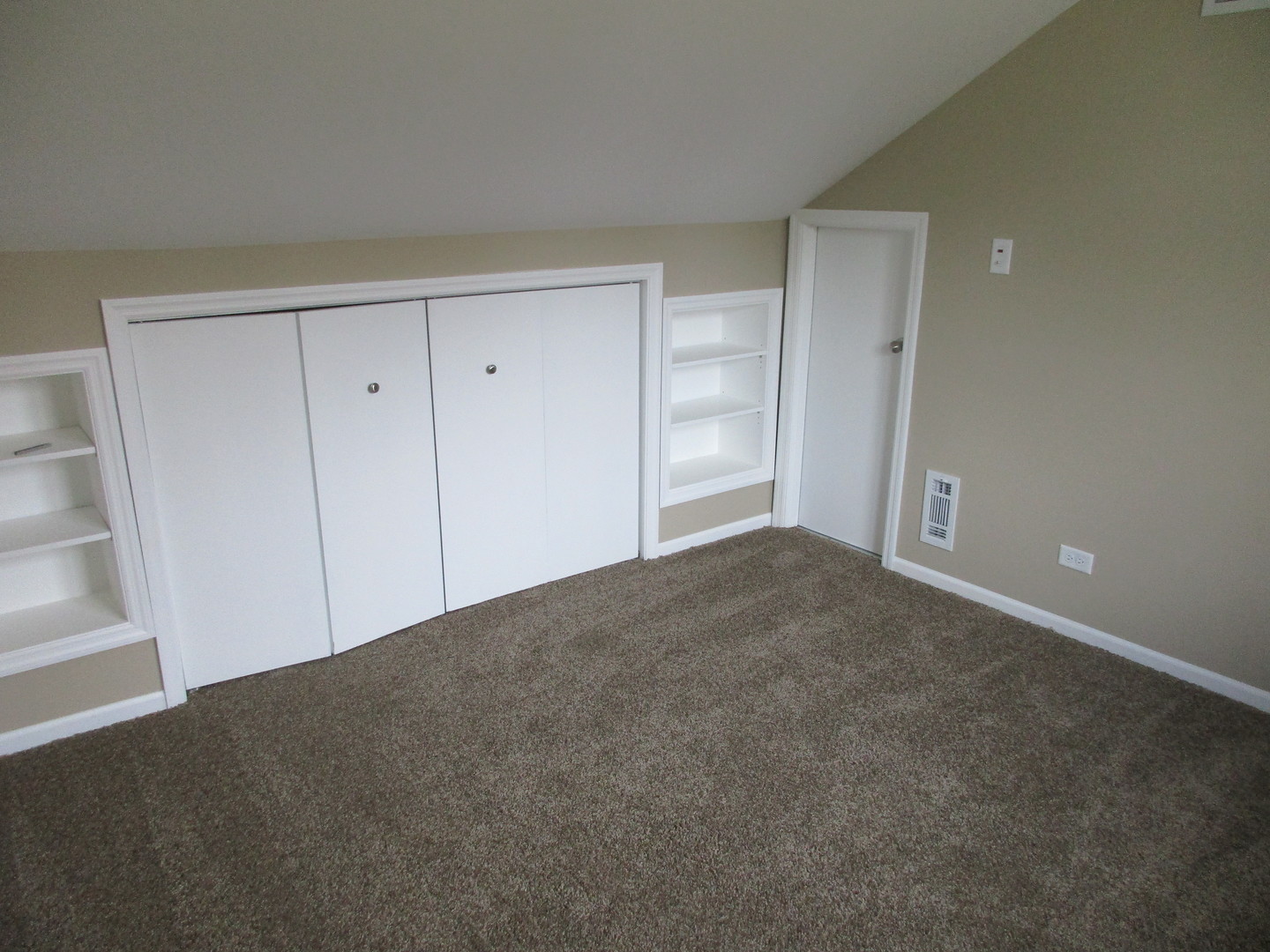 507 San Carlos Road Minooka, IL 60447 - Photo 21 of 48 a view of empty room