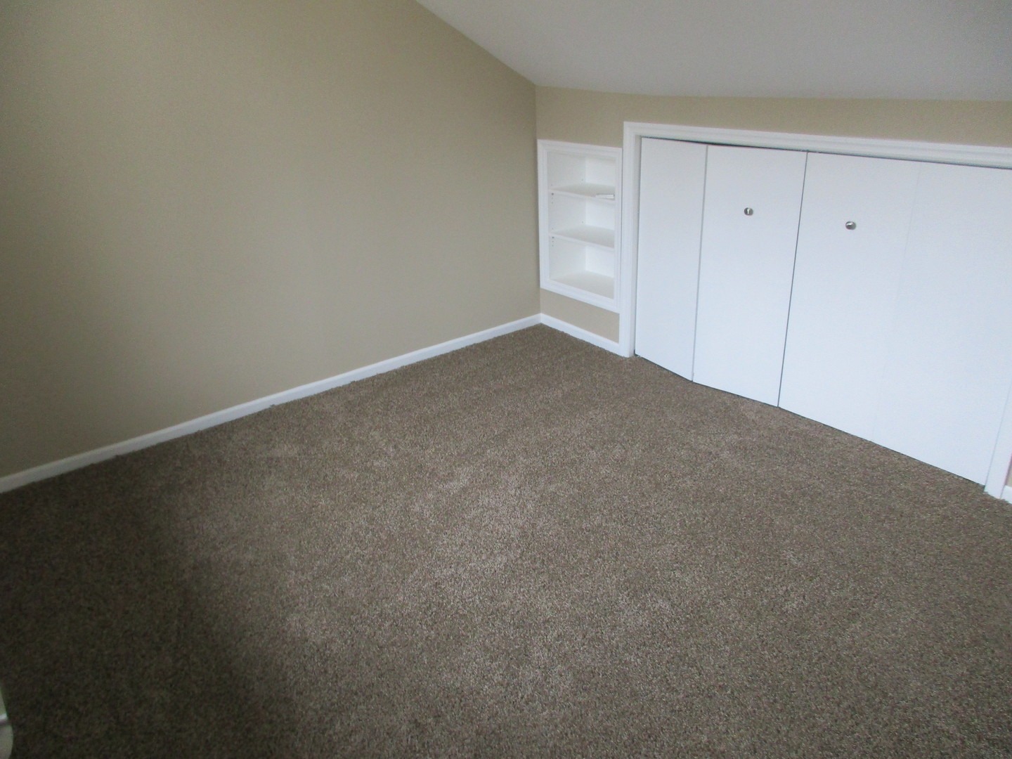 507 San Carlos Road Minooka, IL 60447 - Photo 22 of 48 a view of empty room