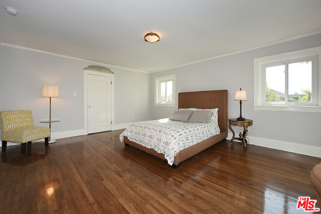 1962 Virginia Road Los Angeles, CA 90016 - Photo 22 of 35 Gallery Image 22