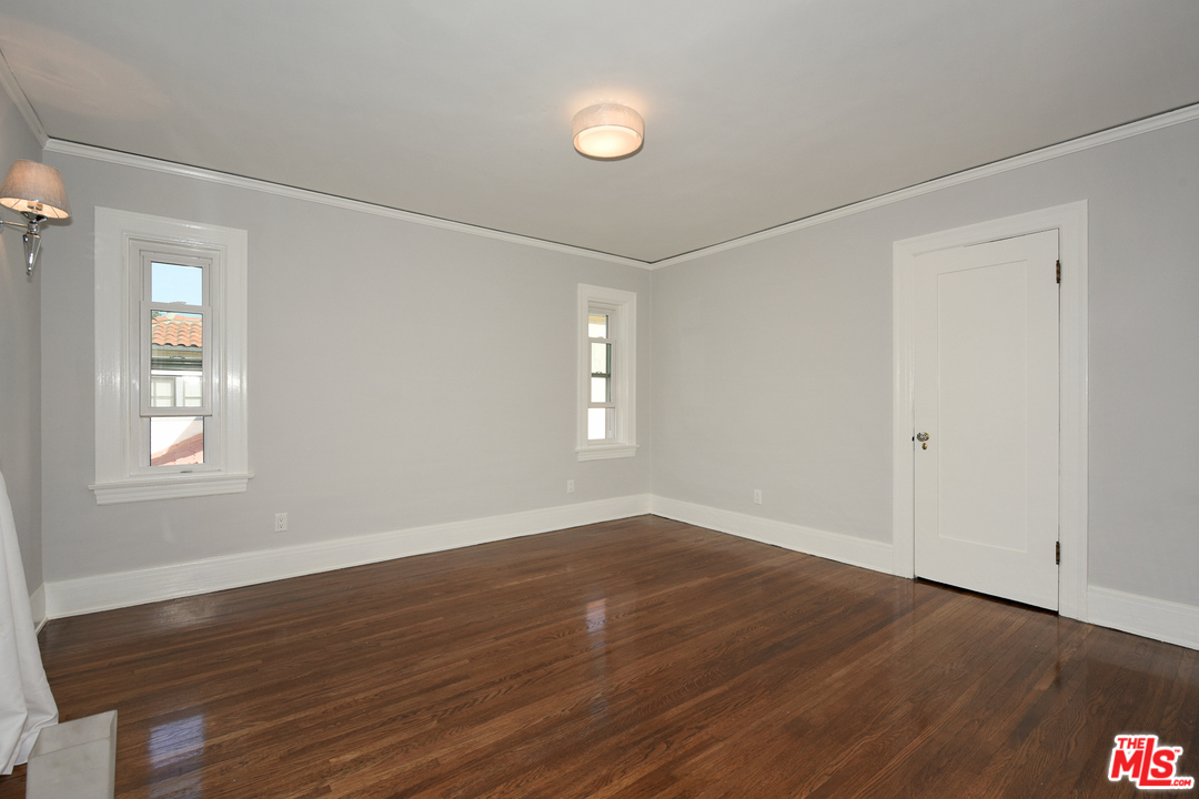 1962 Virginia Road Los Angeles, CA 90016 - Photo 26 of 35 Gallery Image 26