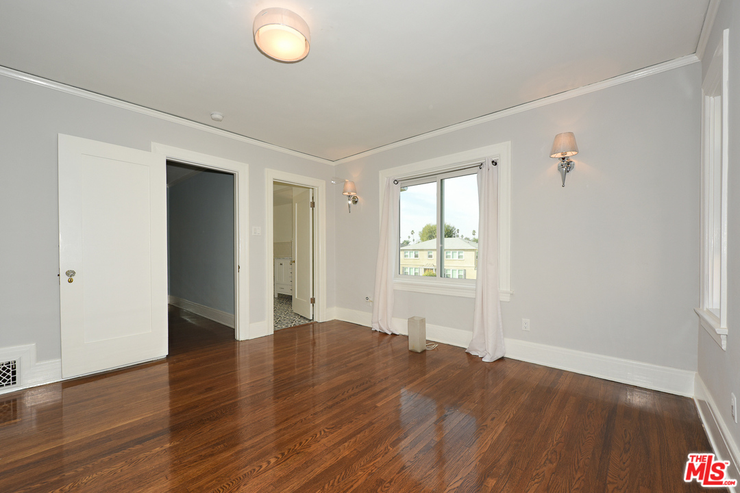 1962 Virginia Road Los Angeles, CA 90016 - Photo 27 of 35 Gallery Image 27