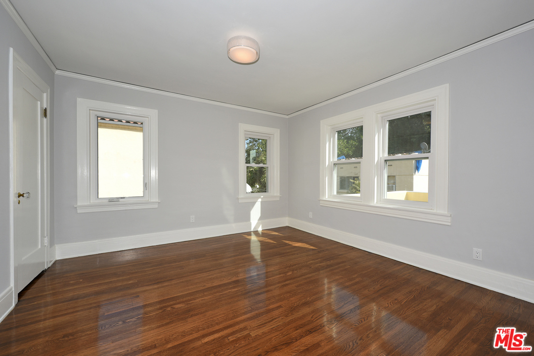 1962 Virginia Road Los Angeles, CA 90016 - Photo 28 of 35 Gallery Image 28