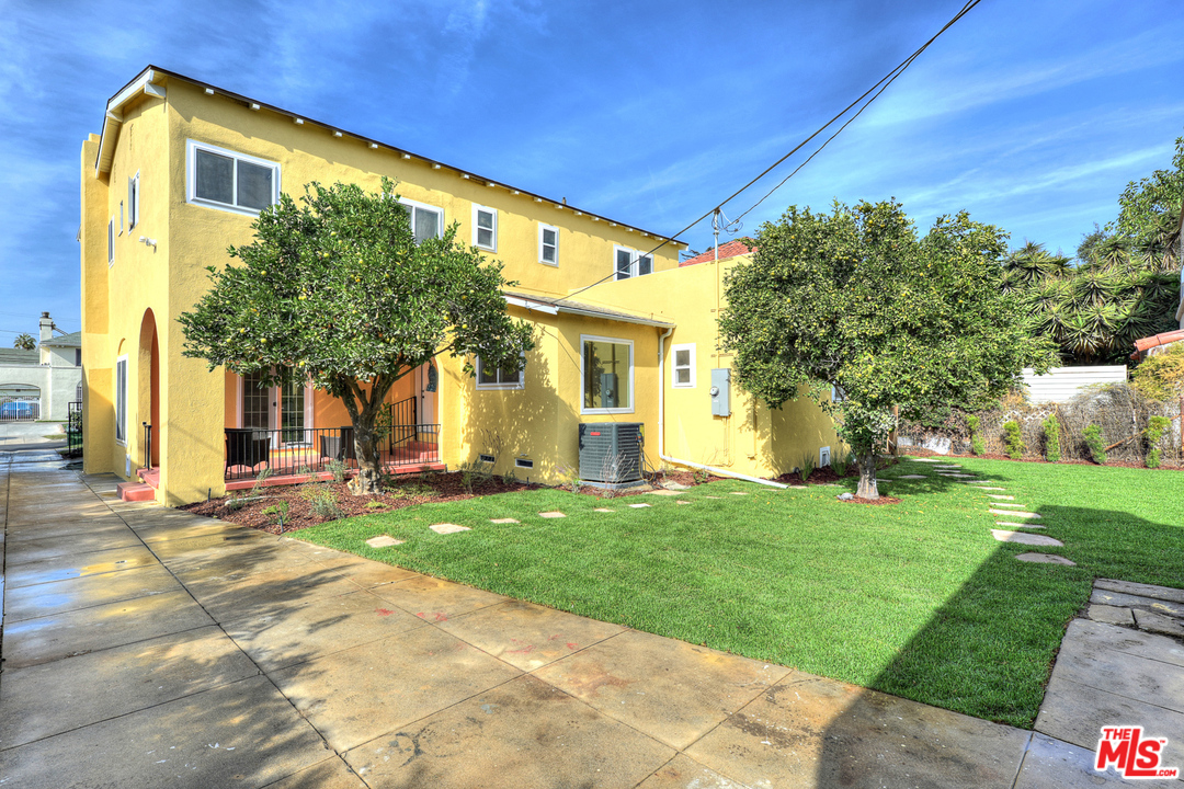 1962 Virginia Road Los Angeles, CA 90016 - Photo 33 of 35 Gallery Image 33