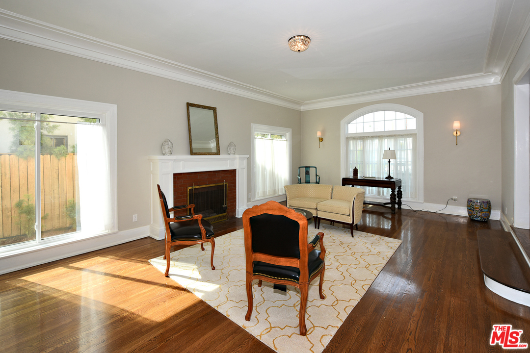 Gallery Image 7