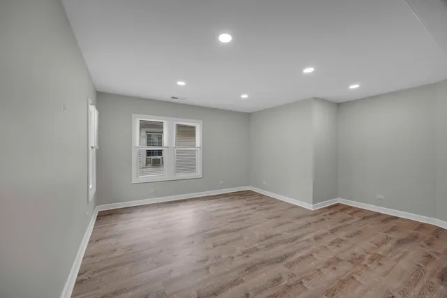 $329,900 | 1667 Buena Vista Avenue, Chicago Heights, IL 60411