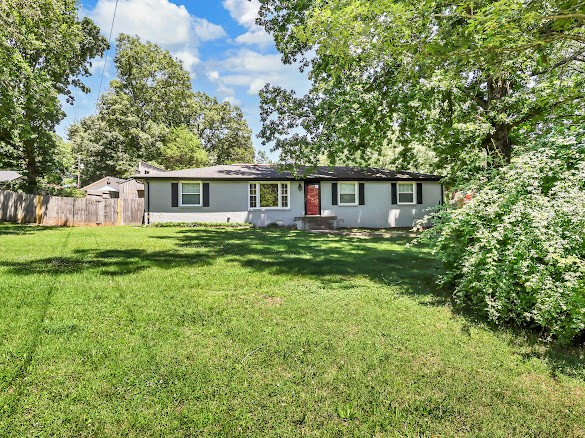 4537 Louise Creek Road Cunningham, TN 37052 - Photo 8 of 70