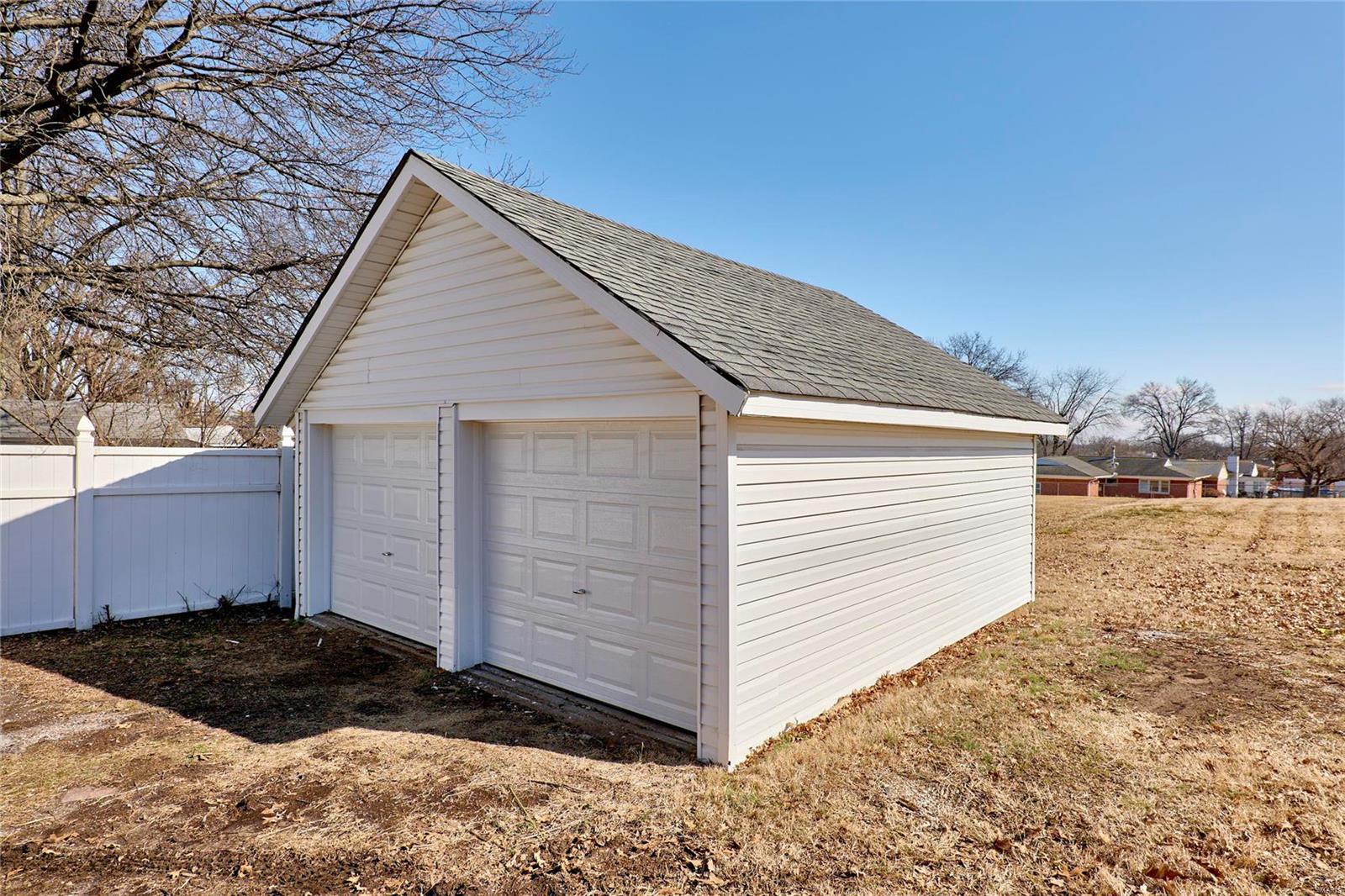 9814 MacKenzie Road Affton, MO 63123 - Photo 19 of 23