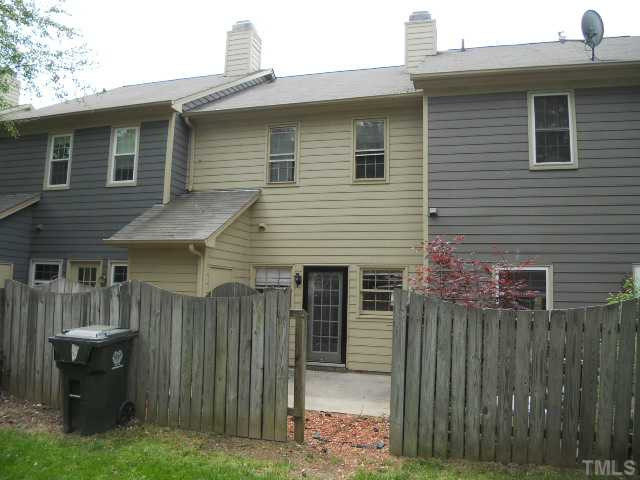 2960 Faversham Place Raleigh, NC 27604 - Photo 2 of 6 Photo 2