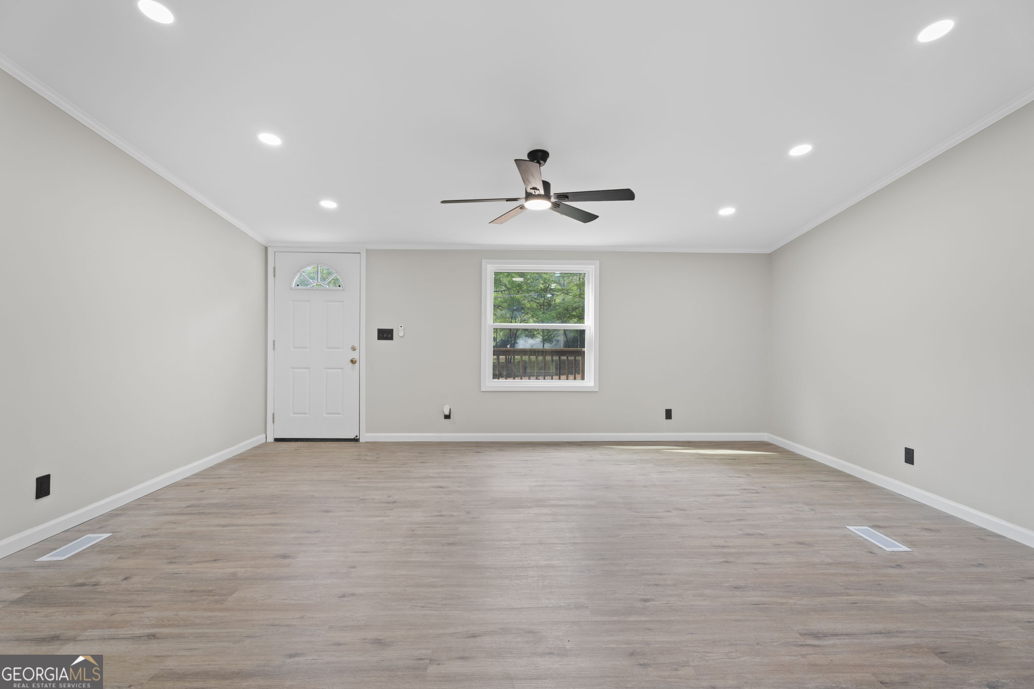 110 Kathy Lane Temple, GA 30179 - Photo 12 of 24 a view of an empty room with a window