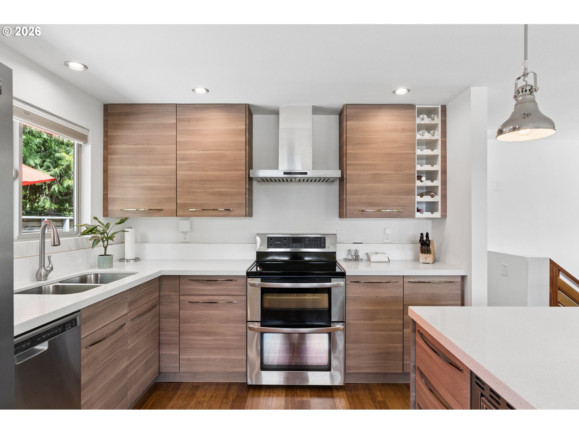 3633 Southwest Texas Street Portland, OR 97219 - Photo 13 of 43 Gallery Image 13