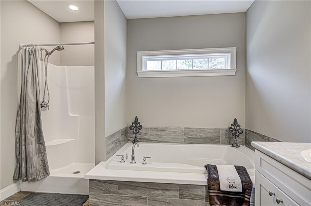 286 Random Road Mocksville, NC 27028 - Photo 29 of 33 Gallery Image 29