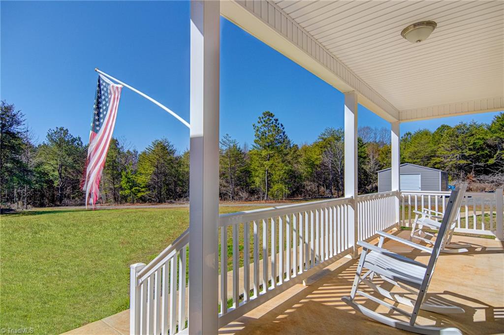 286 Random Road Mocksville, NC 27028 - Photo 4 of 33 Gallery Image 4