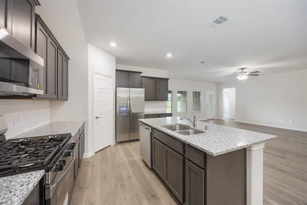 $3,000 | 319 Colony Way, Fate, TX 75189