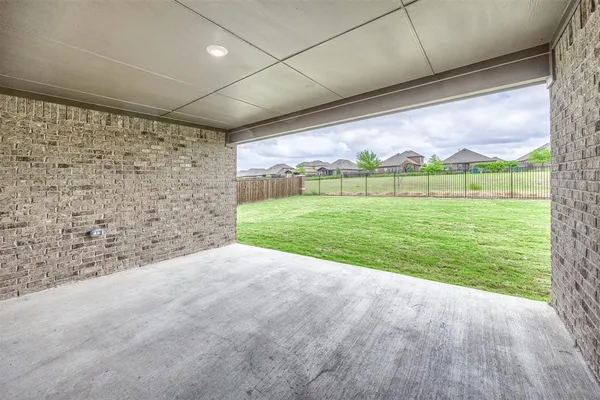 $3,000 | 319 Colony Way, Fate, TX 75189