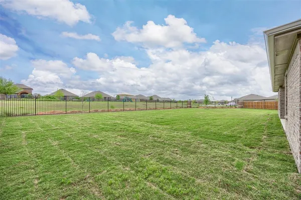 $3,000 | 319 Colony Way, Fate, TX 75189