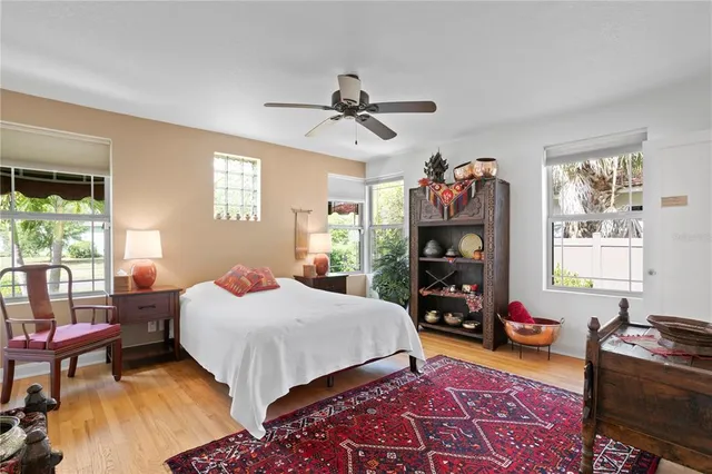 $1,400,000 | 2421 Brevard Road Northeast, St. Petersburg, FL 33704