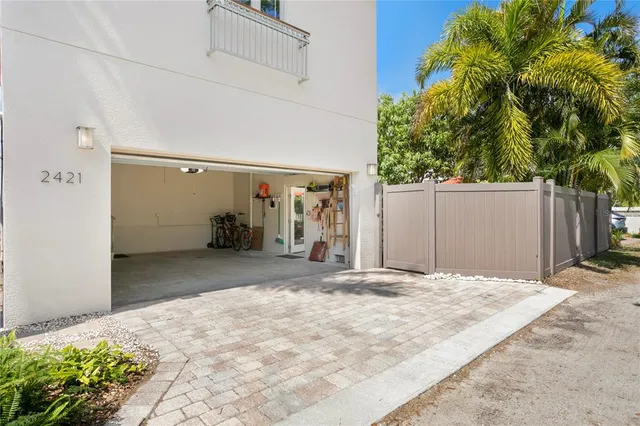 $1,400,000 | 2421 Brevard Road Northeast, St. Petersburg, FL 33704