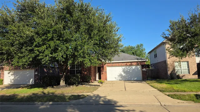 $2,100 | 24503 Lakecrest Bend Drive, Katy, TX 77493