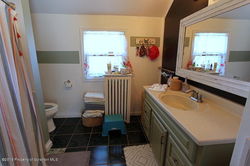117 Grove Street Exeter, PA 18643 - Photo 13 of 15 Gallery Image 13