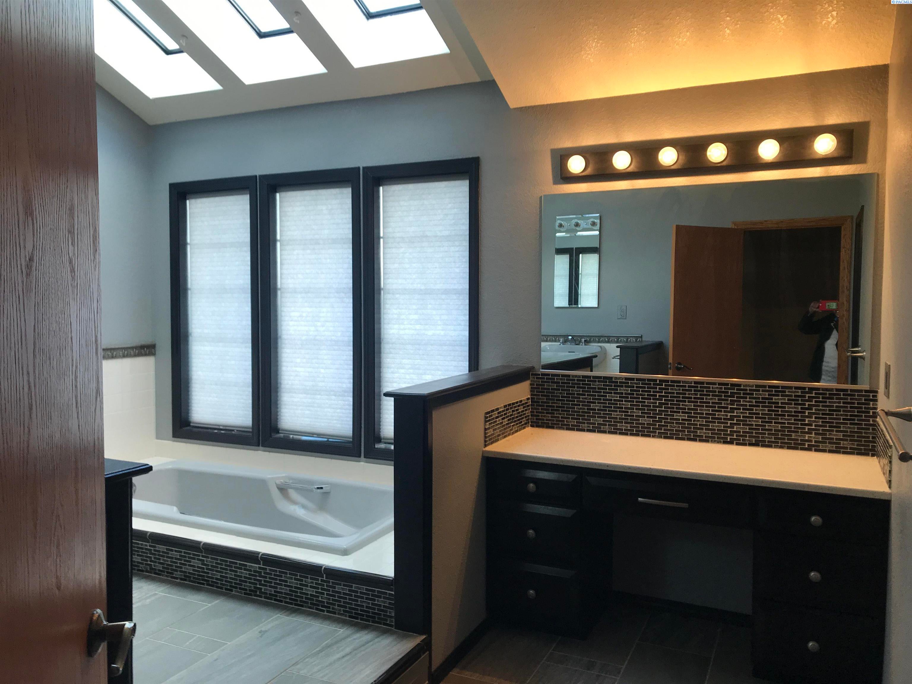14787 Dodd Road Burbank, WA 99323 - Photo 24 of 43 Gallery Image 24