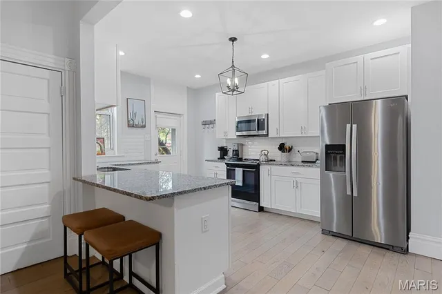 $450,000 | 3638 Russell Boulevard, St. Louis, MO 63110