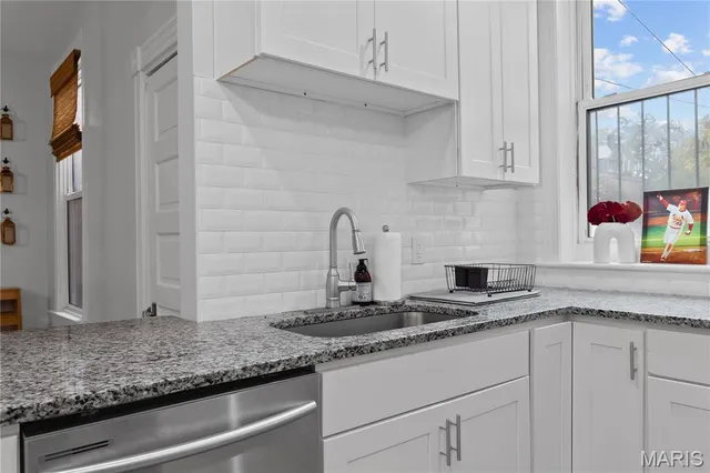 $450,000 | 3638 Russell Boulevard, St. Louis, MO 63110