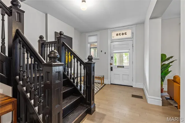 $450,000 | 3638 Russell Boulevard, St. Louis, MO 63110