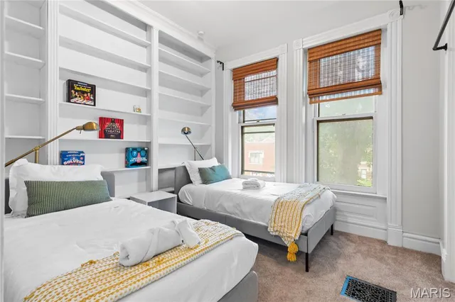 $450,000 | 3638 Russell Boulevard, St. Louis, MO 63110