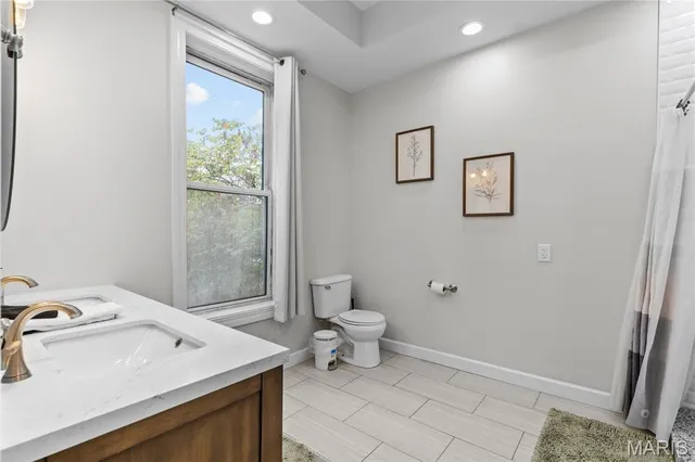 $450,000 | 3638 Russell Boulevard, St. Louis, MO 63110